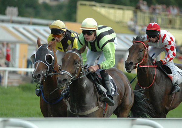 4) Slušovice 3.7.2004